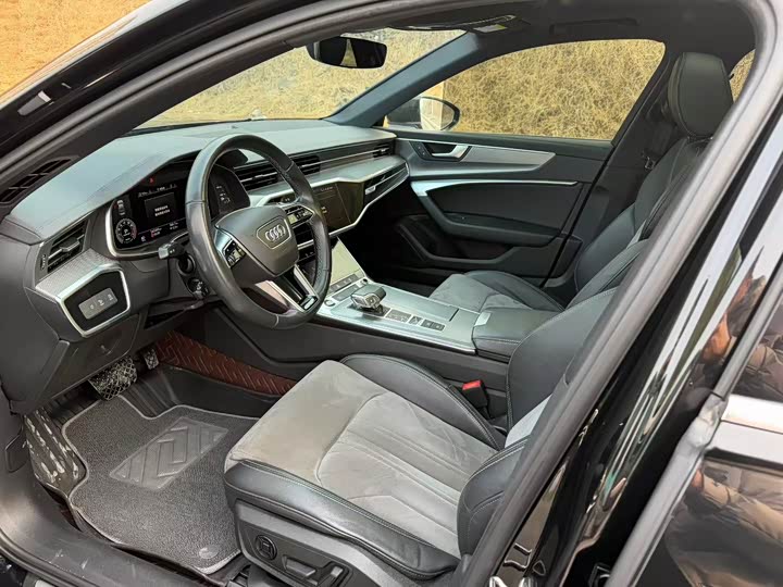 Фото 4 - Audi A6L