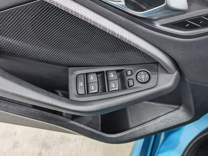 Фото 9 - BMW 2 Series