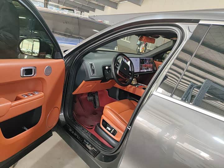 Фото 4 - LiXiang L8