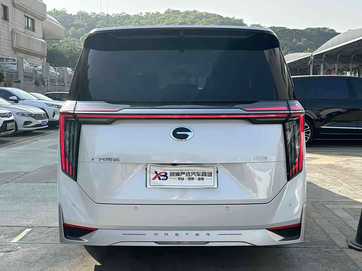 Фото 6 - GAC Trumpchi E9