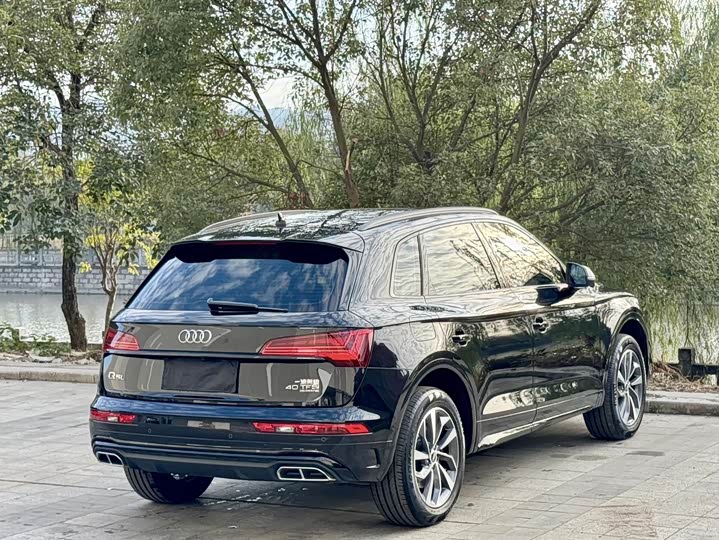 Фото 3 - Audi Q5L