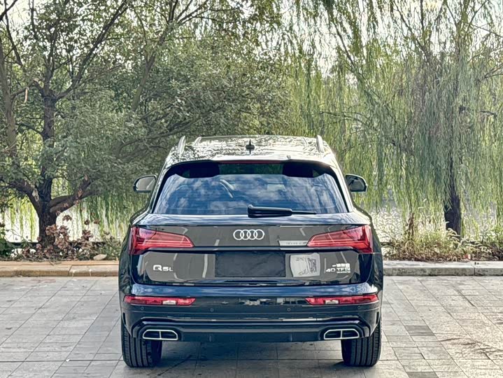 Фото 4 - Audi Q5L