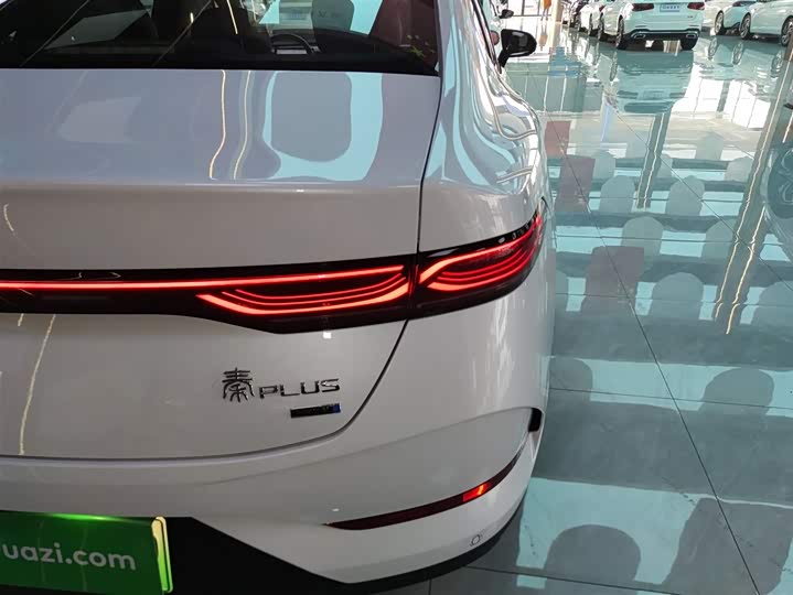 Фото 8 - BYD Qin Plus