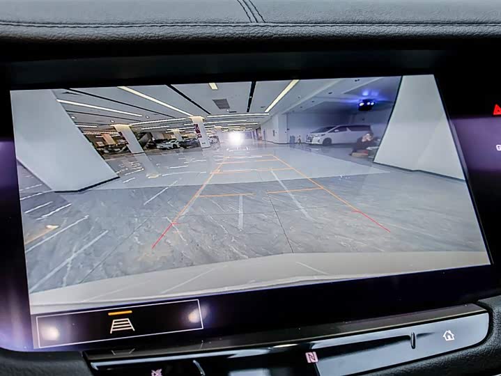 Фото 8 - Cadillac CT6