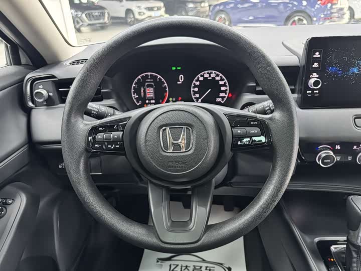 Фото 7 - Honda Vezel