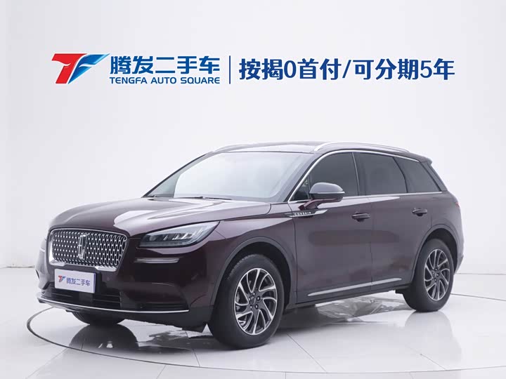 Фото 1 - Lincoln Corsair