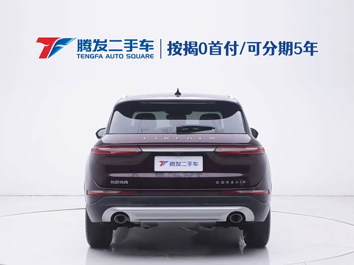 Фото 4 - Lincoln Corsair