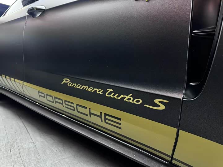 Фото 6 - Porsche Panamera Hybrid