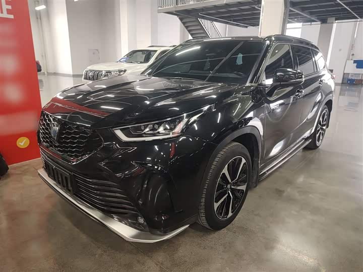 Фото 2 - Toyota Crown Kluger