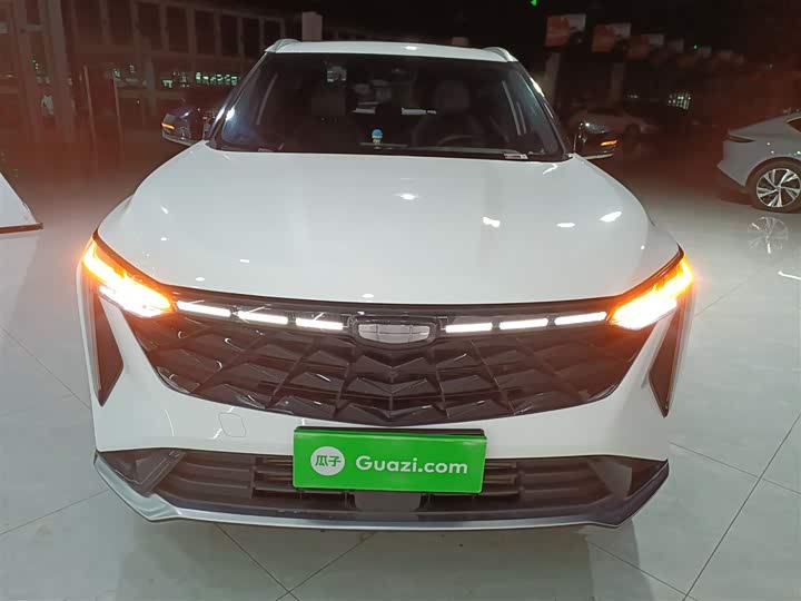 Фото 3 - Geely Atlas