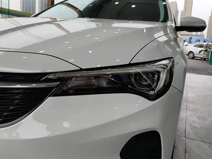 Фото 5 - Buick Verano