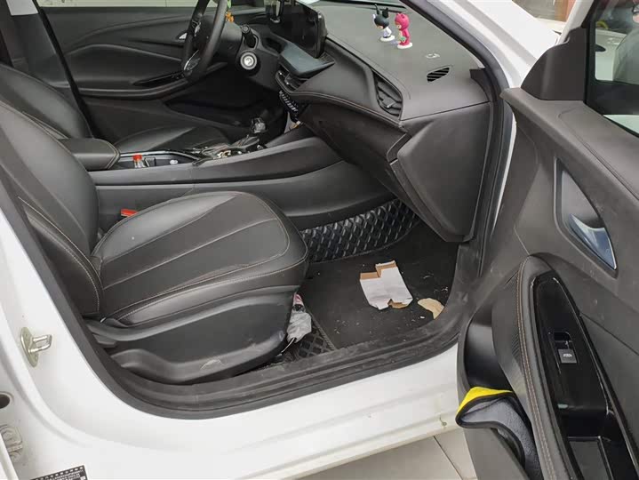 Фото 8 - Buick Verano