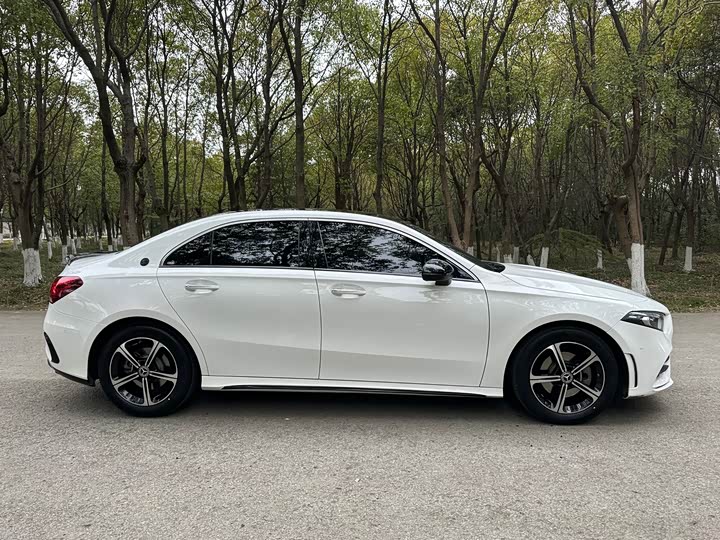 Фото 4 - Mercedes-Benz A-Class