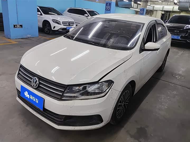 Фото 1 - Volkswagen Santana