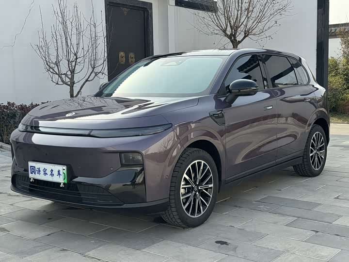 Фото 1 - Leapmotor B10