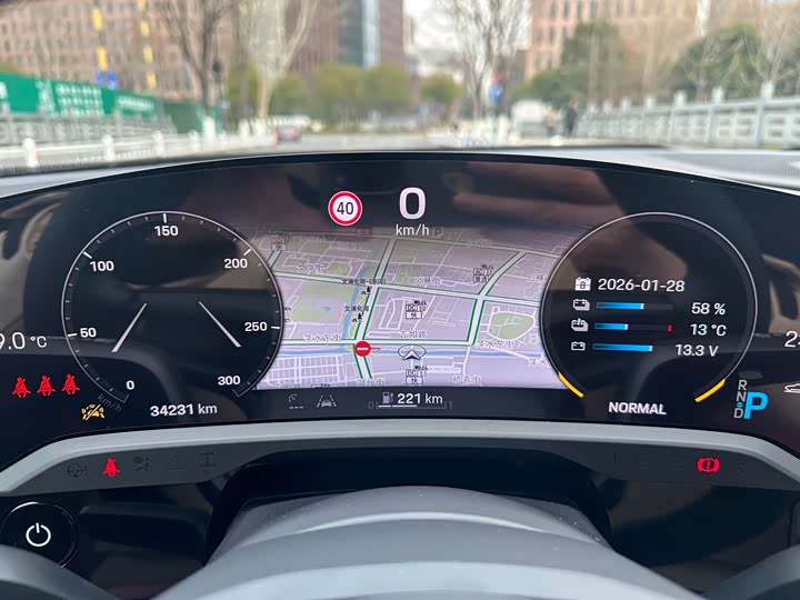 Фото 7 - Porsche Taycan