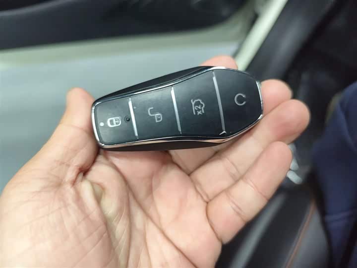 Фото 9 - BYD Dolphin