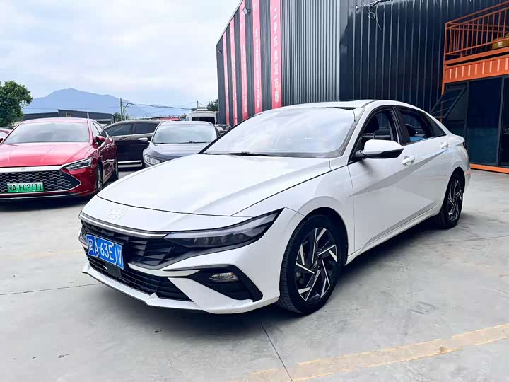 Фото 1 - Hyundai Elantra N line