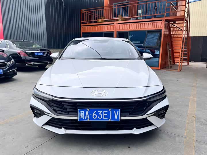 Фото 2 - Hyundai Elantra N line