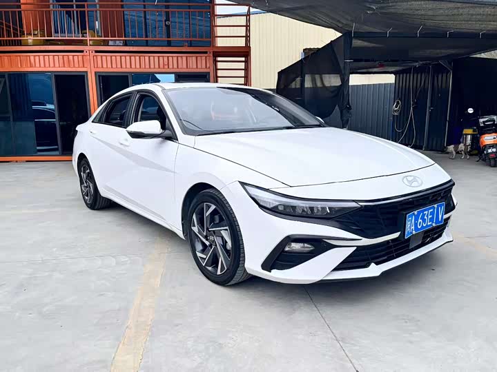 Фото 3 - Hyundai Elantra N line