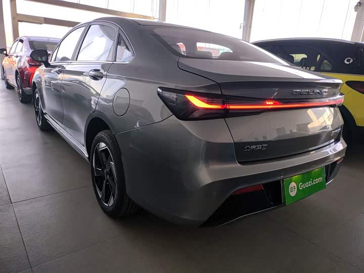 Фото 5 - Beijing EU5 Plus