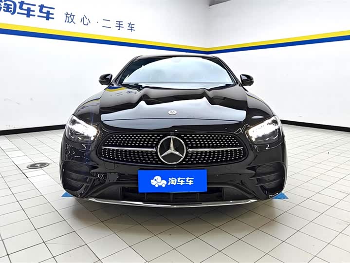 Фото 2 - Mercedes-Benz E-Class