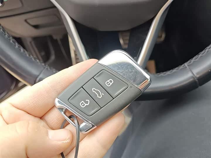 Фото 9 - Volkswagen Magotan GTE Hybrid