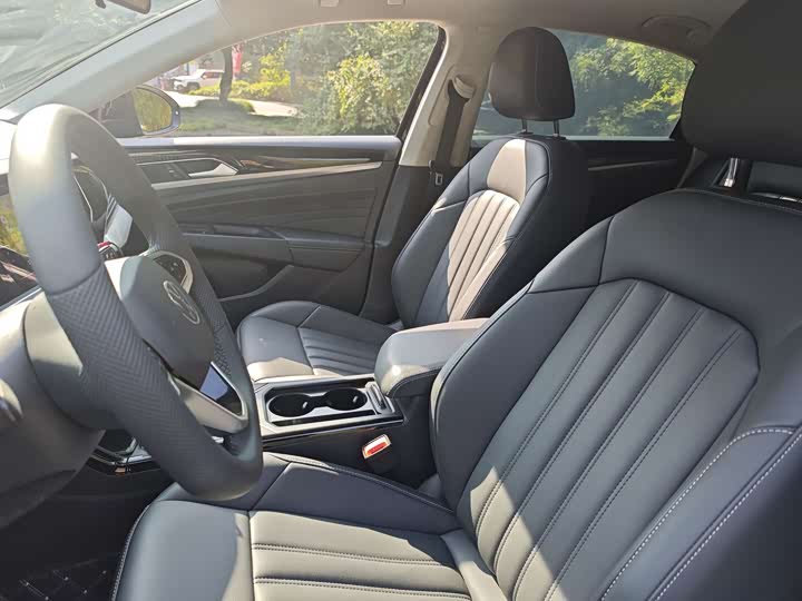 Фото 5 - Volkswagen Passat