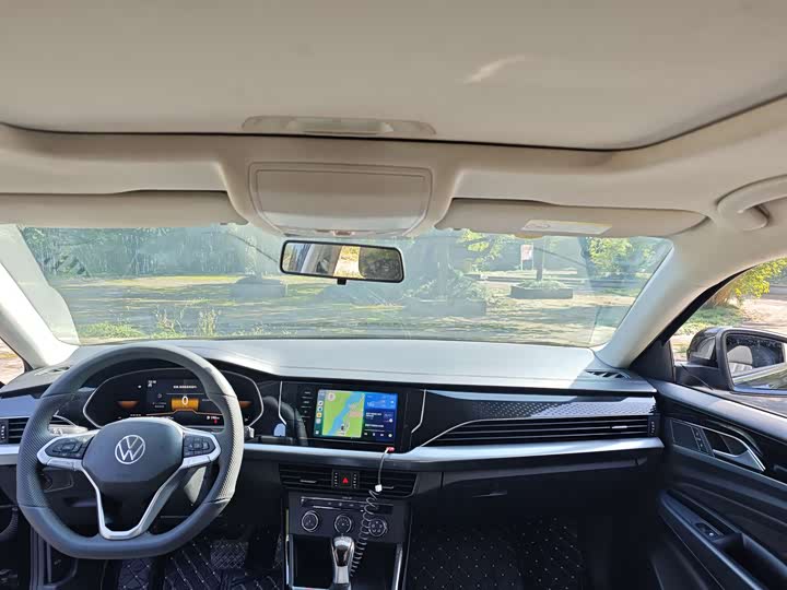 Фото 7 - Volkswagen Passat