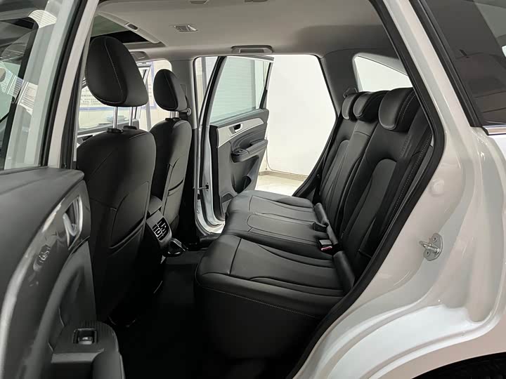 Фото 9 - Haval M6