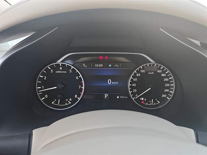 Фото 4 - Nissan Murano