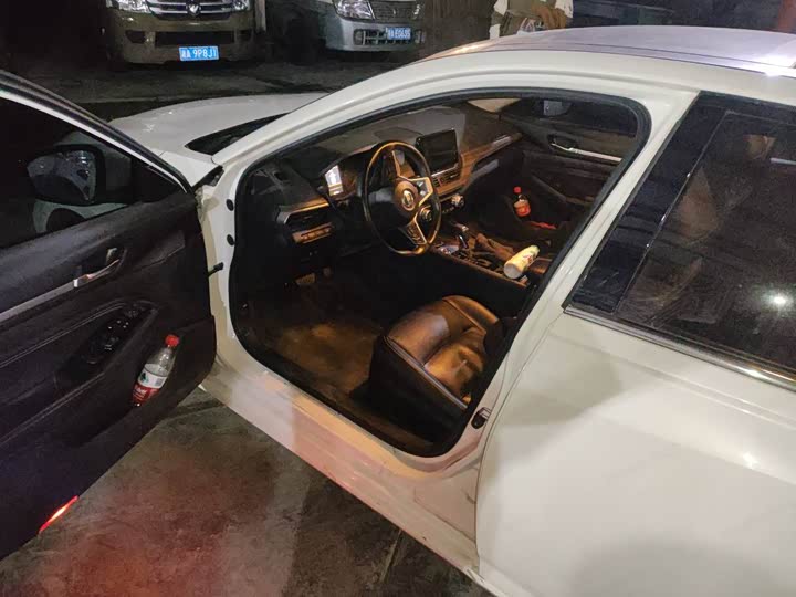 Фото 7 - Nissan Teana