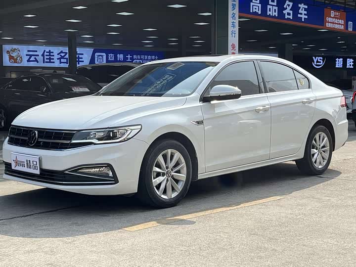 Фото 1 - Volkswagen Bora