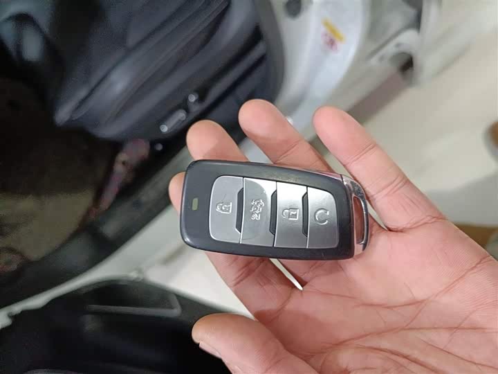 Фото 9 - Changan CS85 Coupe