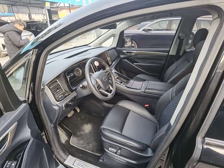 Фото 6 - GAC Trumpchi M8