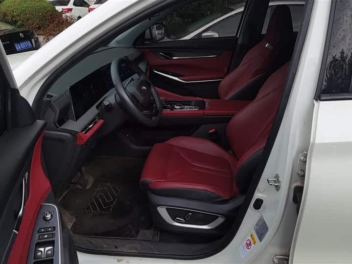 Фото 9 - Changan CS75 Plus