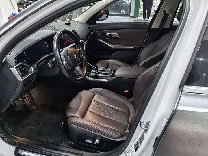 Фото 8 - BMW 3 Series