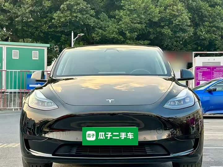 Фото 3 - Tesla Model Y