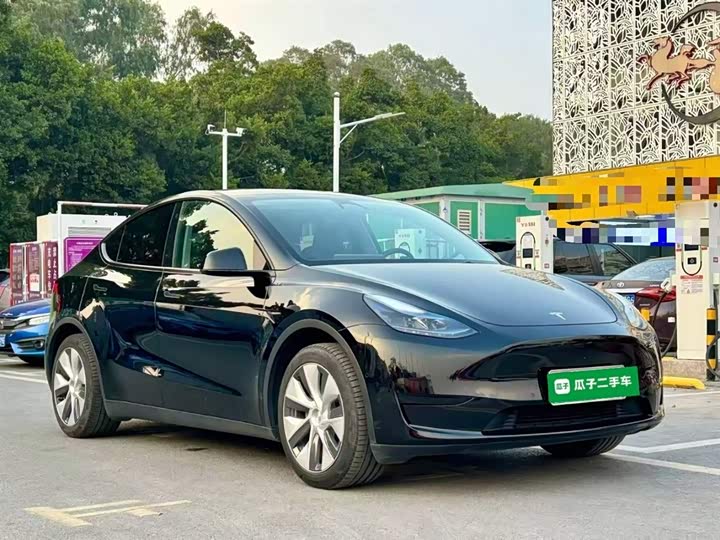 Фото 4 - Tesla Model Y