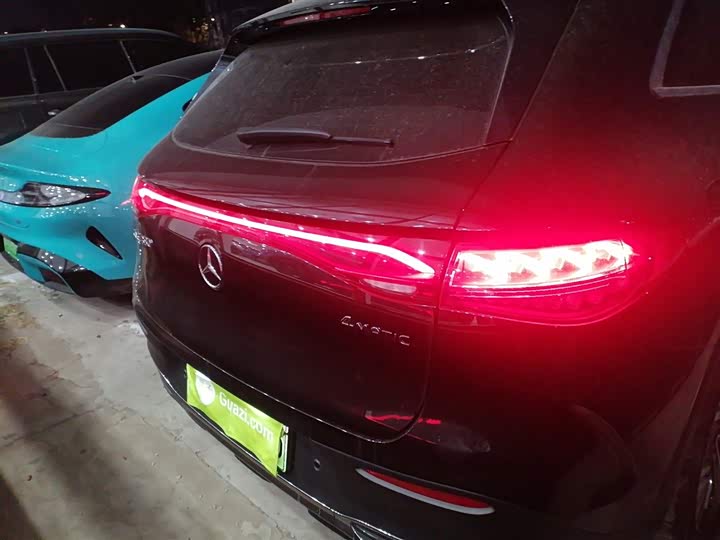 Фото 6 - Mercedes-Benz EQE SUV