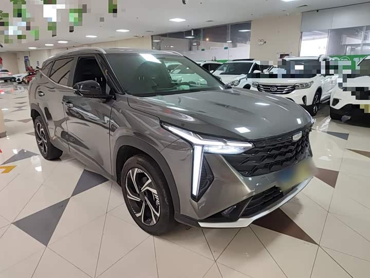 Фото 4 - Geely Atlas