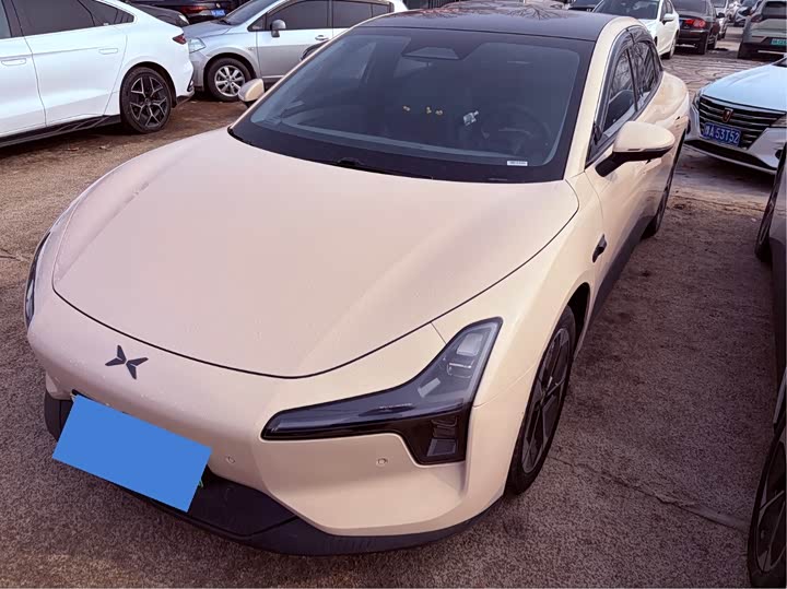 Фото 1 - XPeng Mona M03