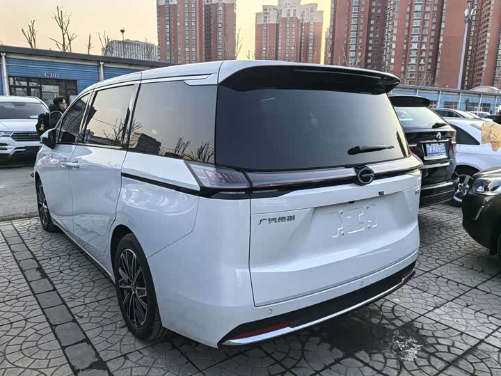 Фото 5 - GAC Trumpchi E8