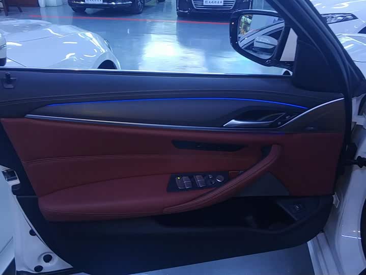 Фото 7 - BMW 5 Series