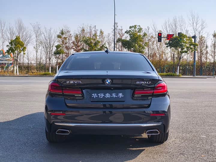 Фото 8 - BMW 5 Series