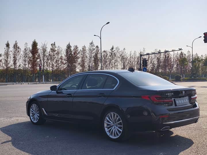 Фото 9 - BMW 5 Series
