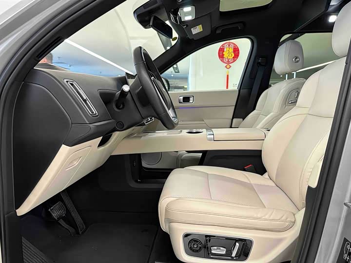 Фото 9 - LiXiang L9