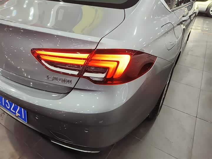 Фото 8 - Buick Regal