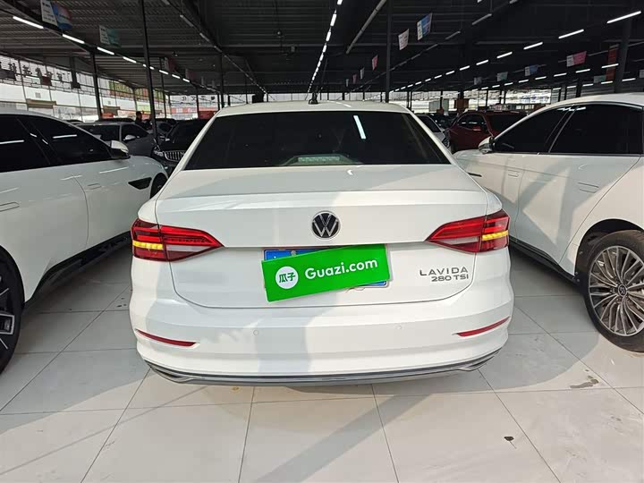 Фото 6 - Volkswagen Lavida