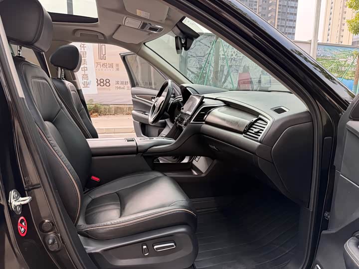 Фото 9 - Honda Avancier